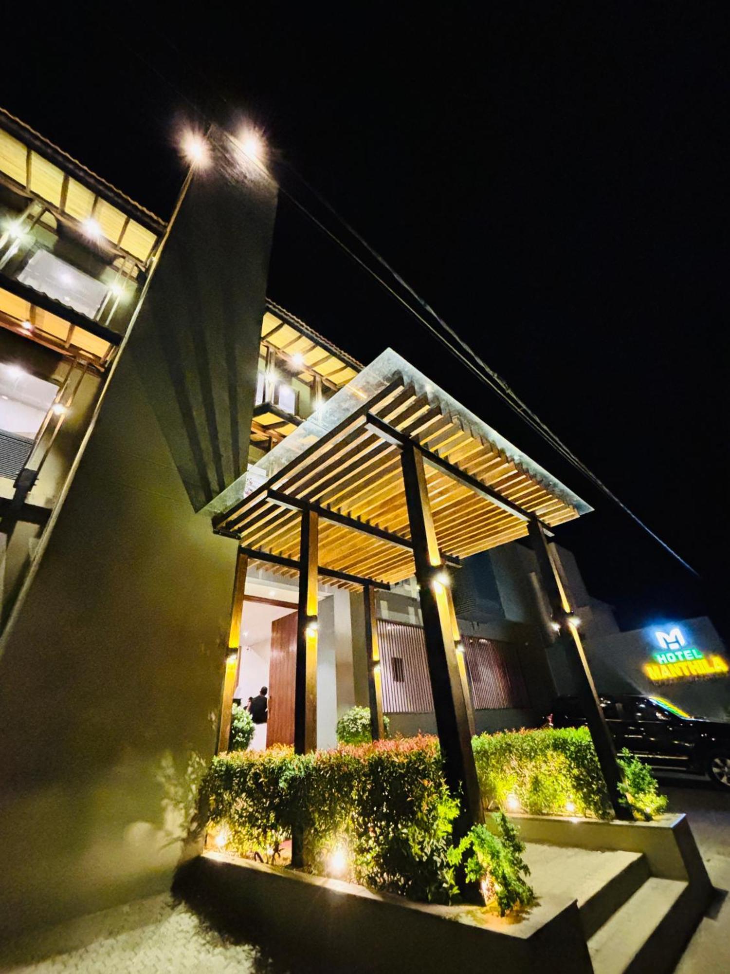 Manthila Hotel Anuradhapura Exterior photo